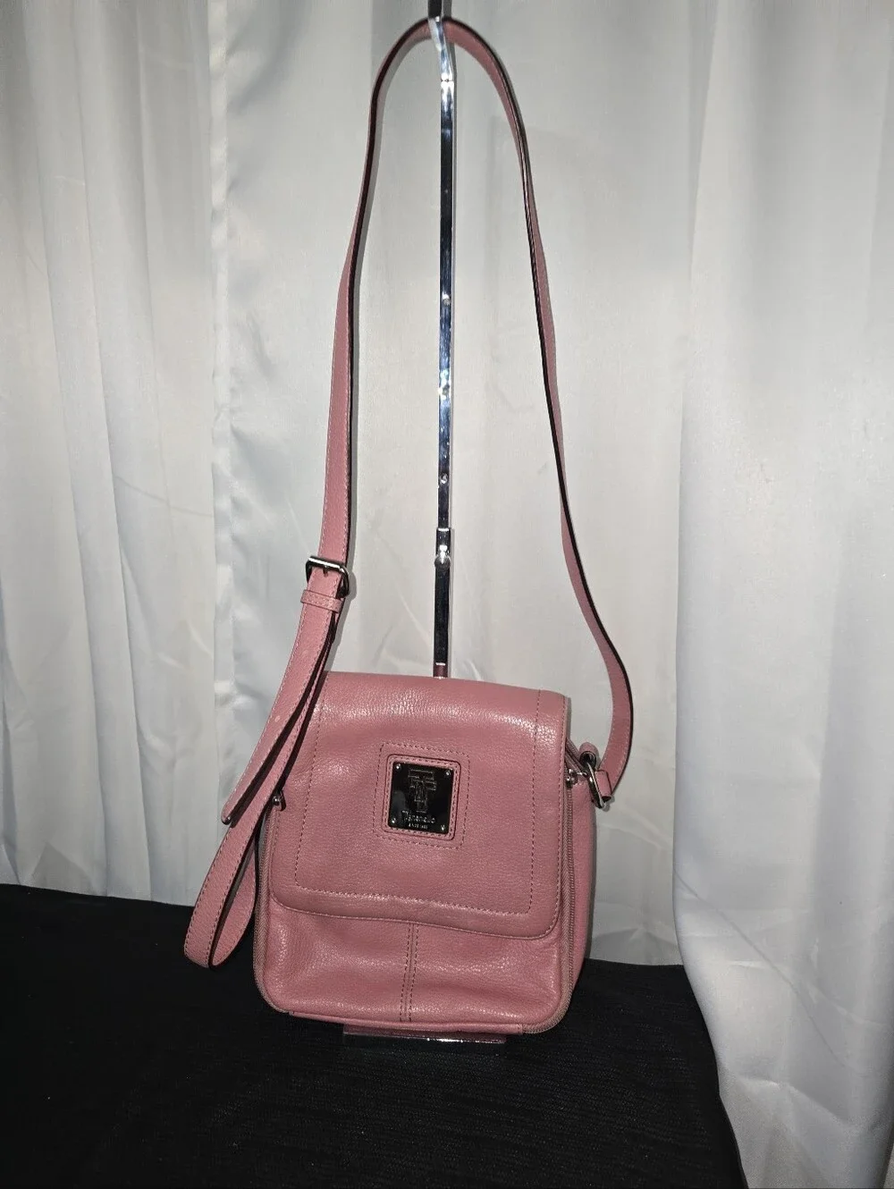 TIGNANELLO RARE GENUINE Pink Leather 3 DIVIDER Crossbody Bag